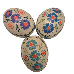 Pysanky blanc motif petites fleurs